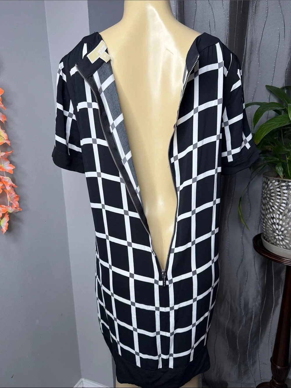 Michael Kors Women’s Black and White Check Zip-Front Dress Sz 16